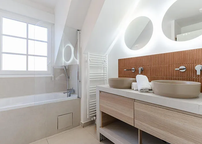 Elegant Family Near * Deauville